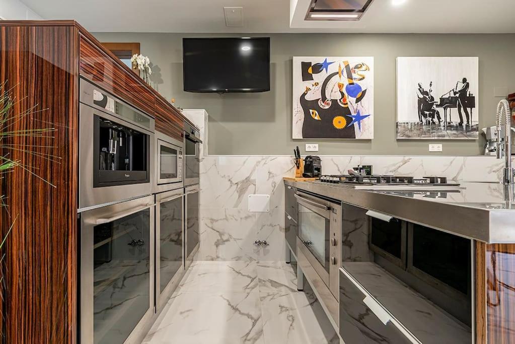 미아미플라자 Luxury Casa Con Piscina, Wifi, 150M Dal Mare 아파트 외부 사진